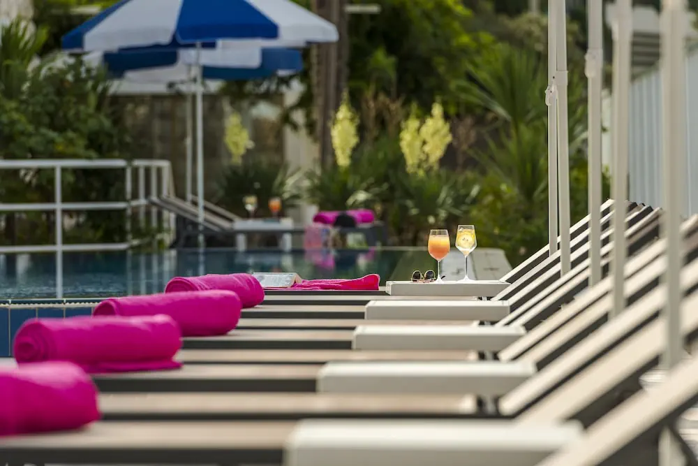 HOTEL: Hotel Komodor