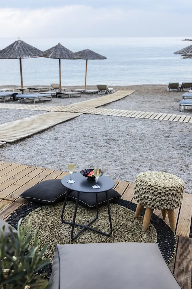 HOTEL: Eden Roc Resort Hotel
