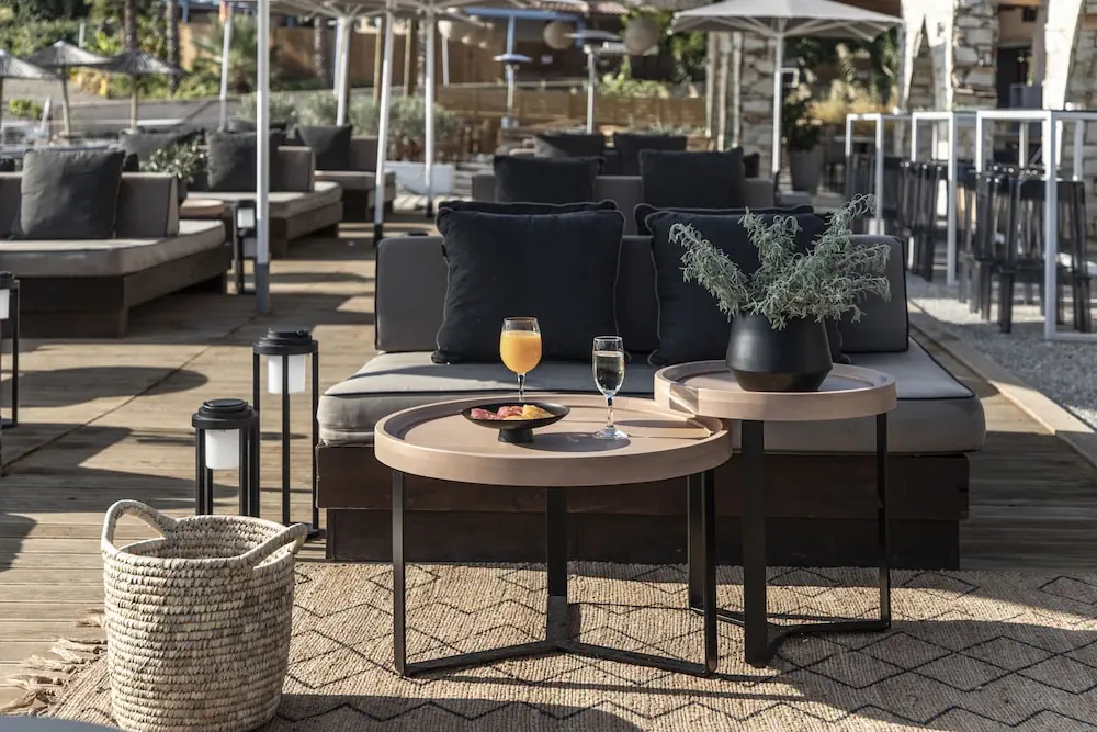 HOTEL: Eden Roc Resort Hotel