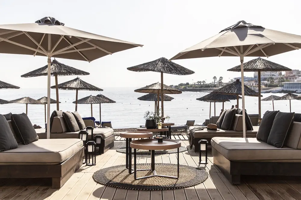 HOTEL: Eden Roc Resort Hotel