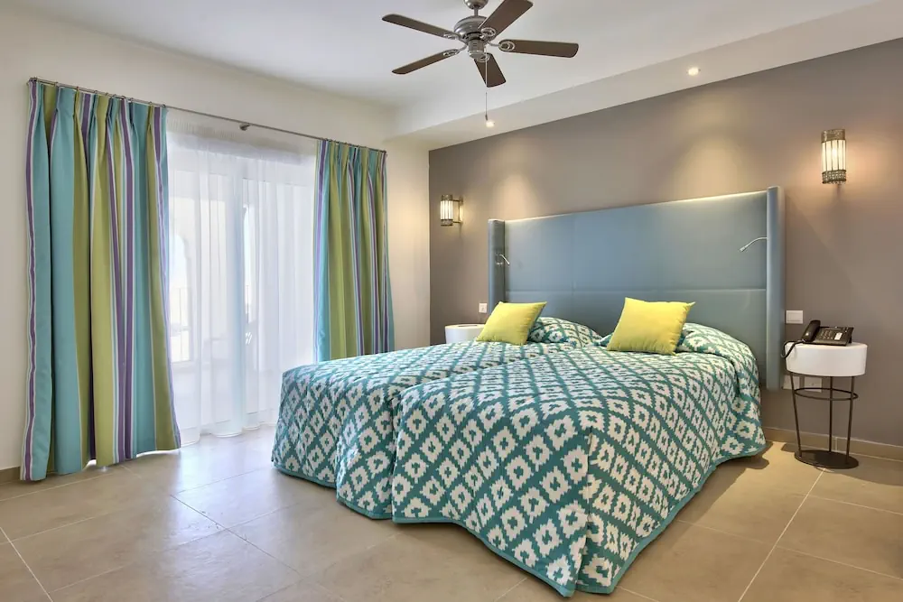 HOTEL: db San Antonio Hotel and Spa - All Inclusive