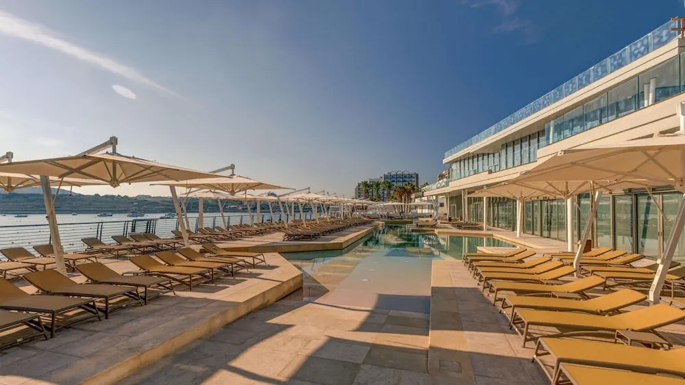 HOTEL: AX ODYCY Hotel