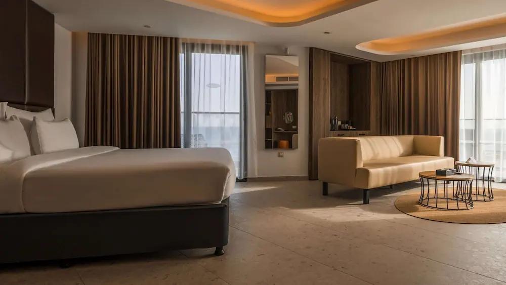 HOTEL: AX ODYCY Hotel