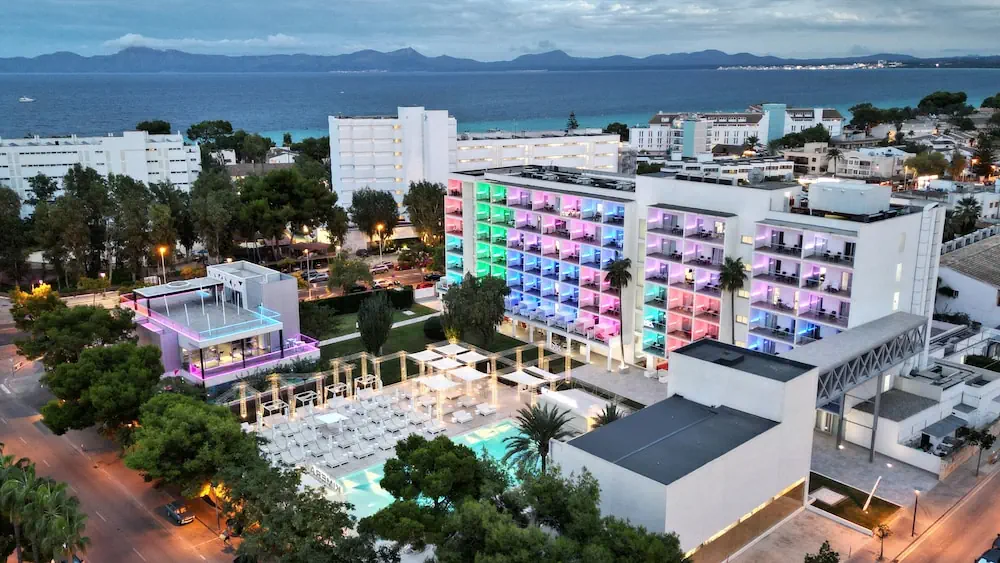 HOTEL: Hotel Astoria Playa - Adults Only