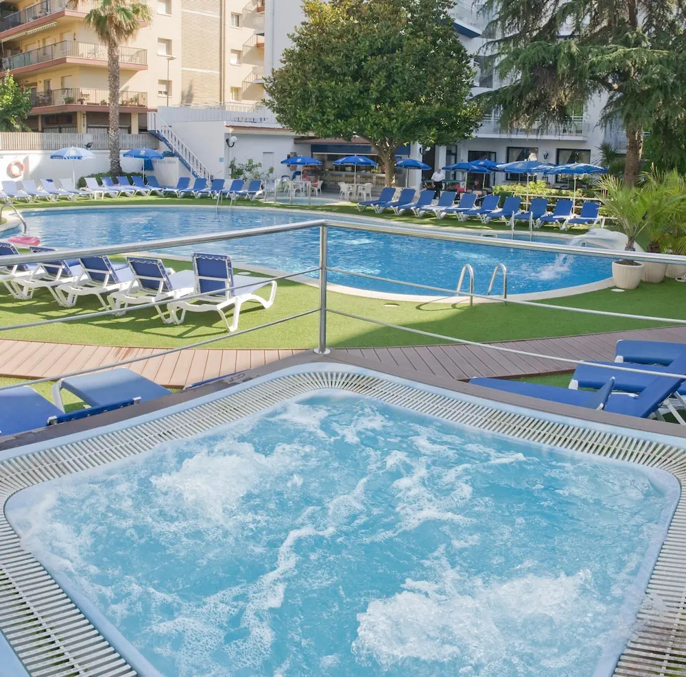 HOTEL: GHT Balmes, Hotel, Aparthotel and SPLASH