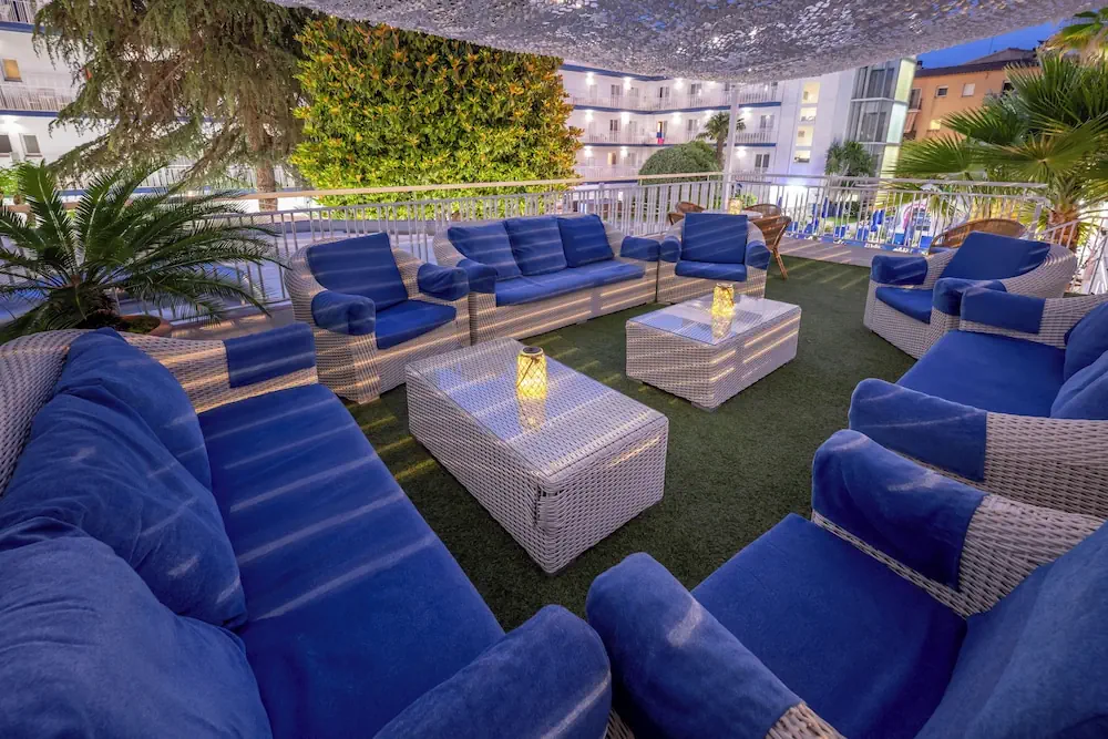HOTEL: GHT Balmes, Hotel, Aparthotel and SPLASH