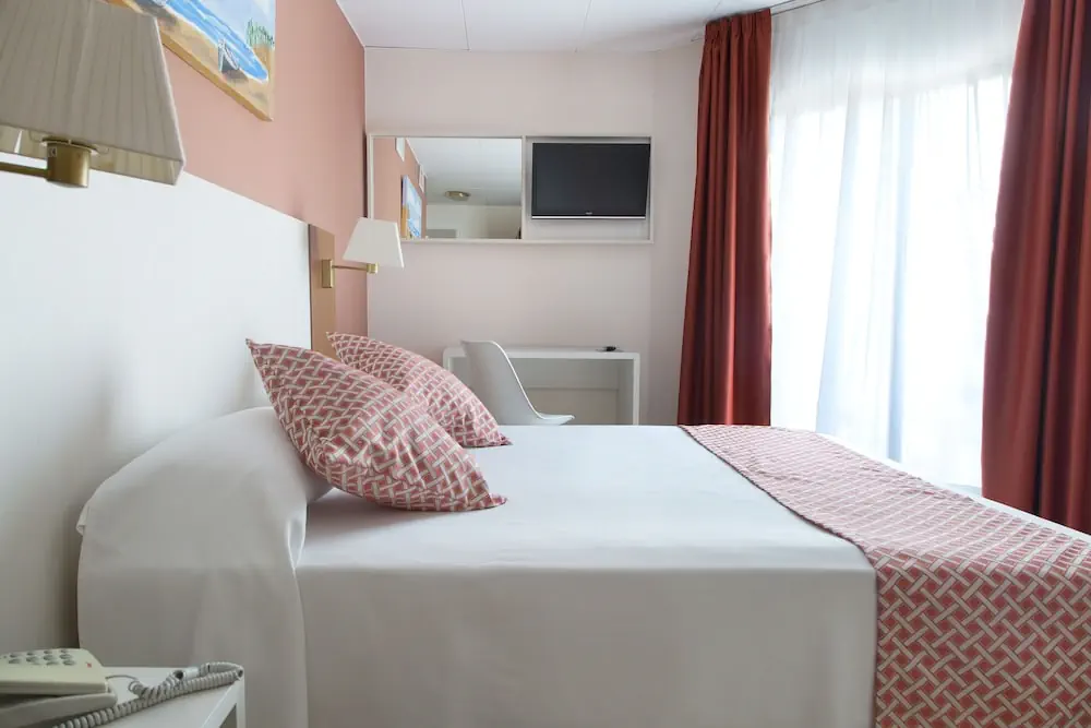HOTEL: GHT Balmes, Hotel, Aparthotel and SPLASH