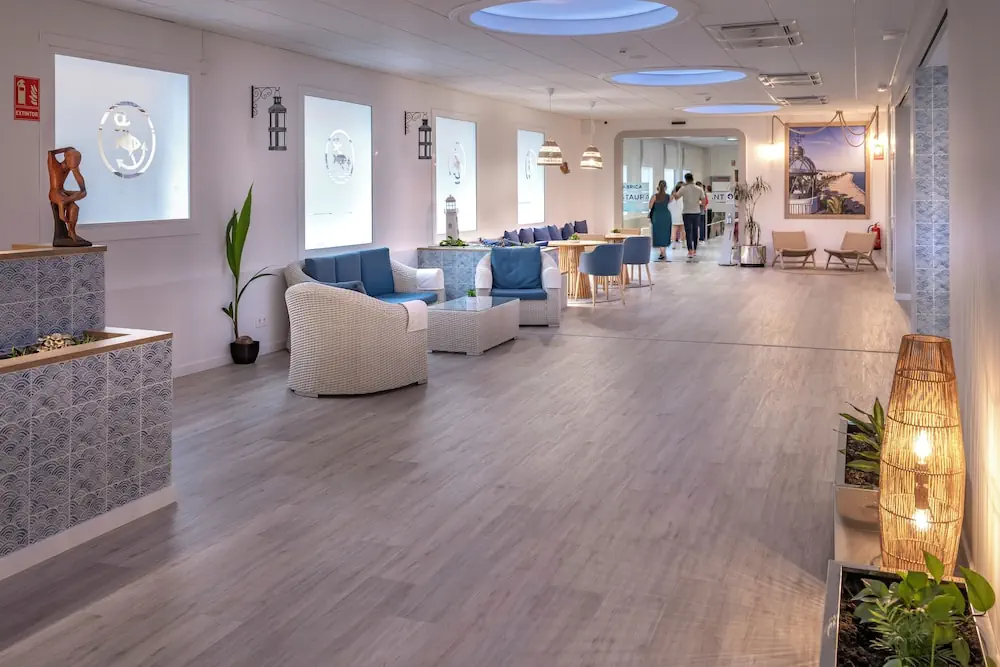 HOTEL: GHT Balmes, Hotel, Aparthotel and SPLASH