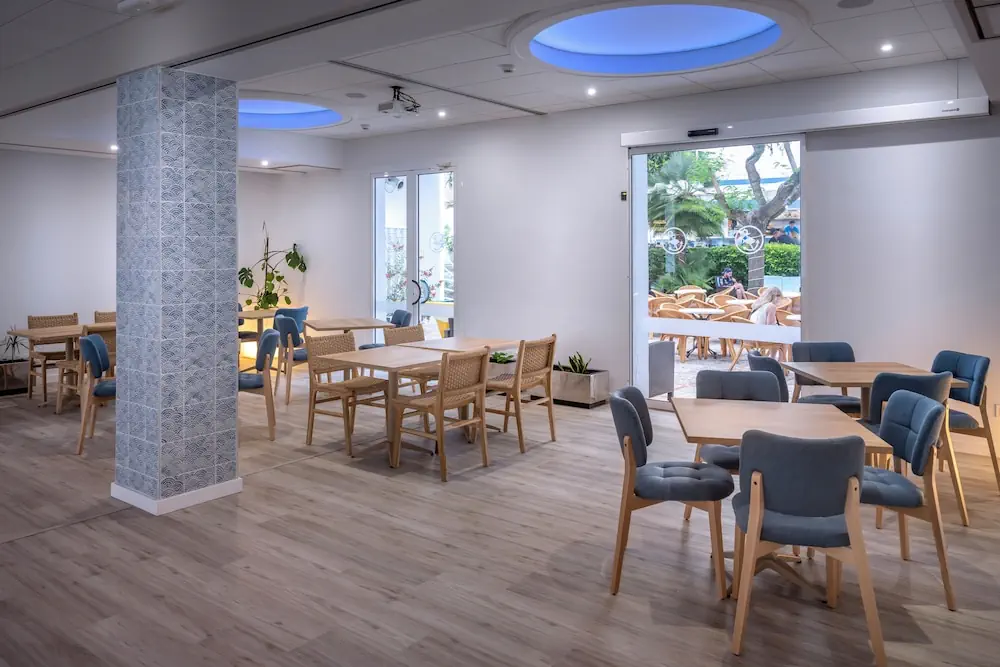 HOTEL: GHT Balmes, Hotel, Aparthotel and SPLASH