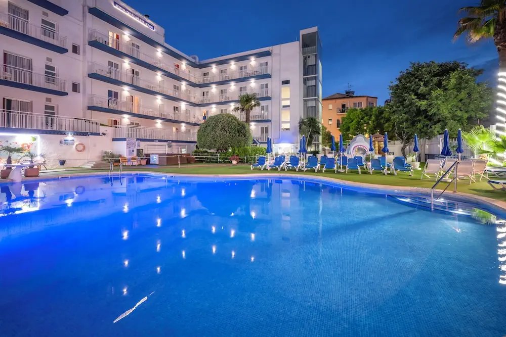 HOTEL: GHT Balmes, Hotel, Aparthotel and SPLASH