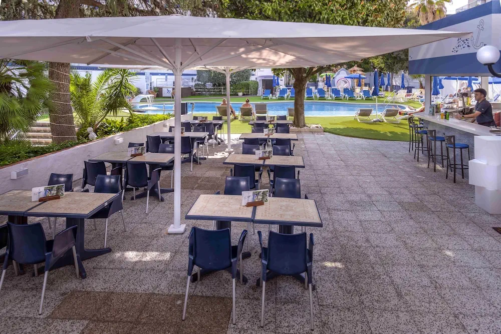 HOTEL: GHT Balmes, Hotel, Aparthotel and SPLASH