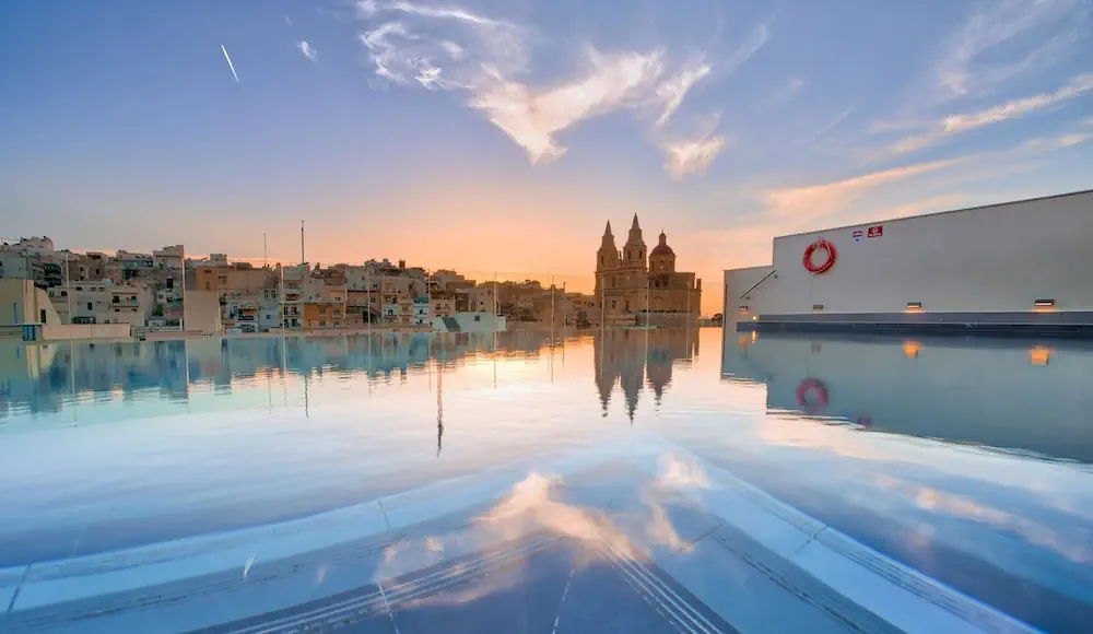 HOTEL: Pergola Hotel and Spa
