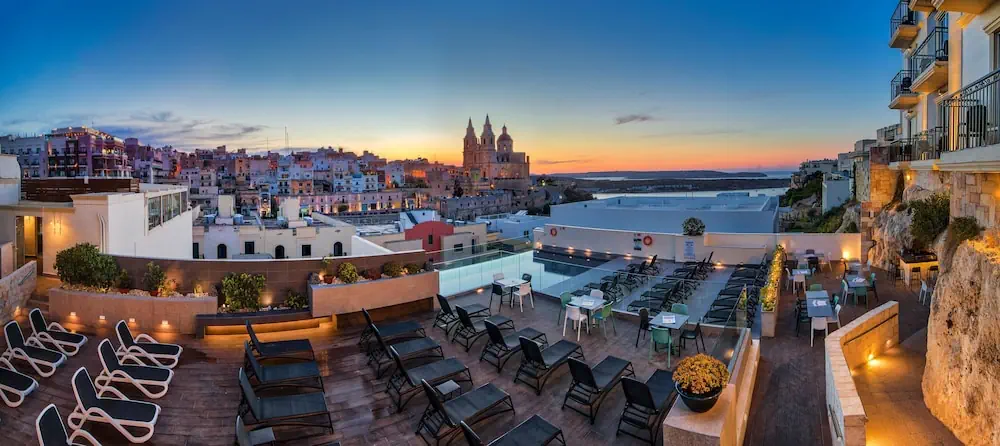 HOTEL: Pergola Hotel and Spa