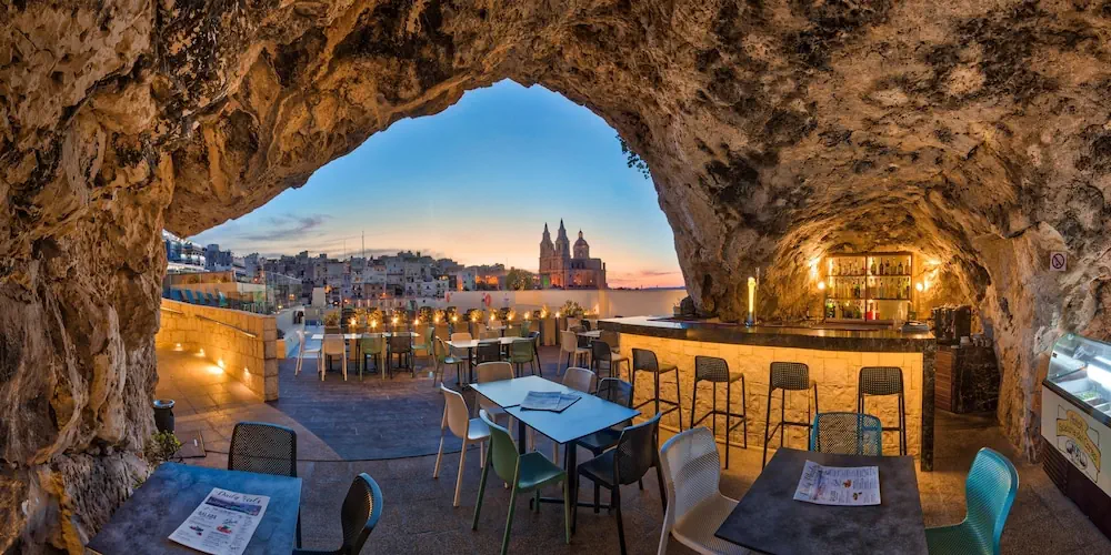 HOTEL: Pergola Hotel and Spa