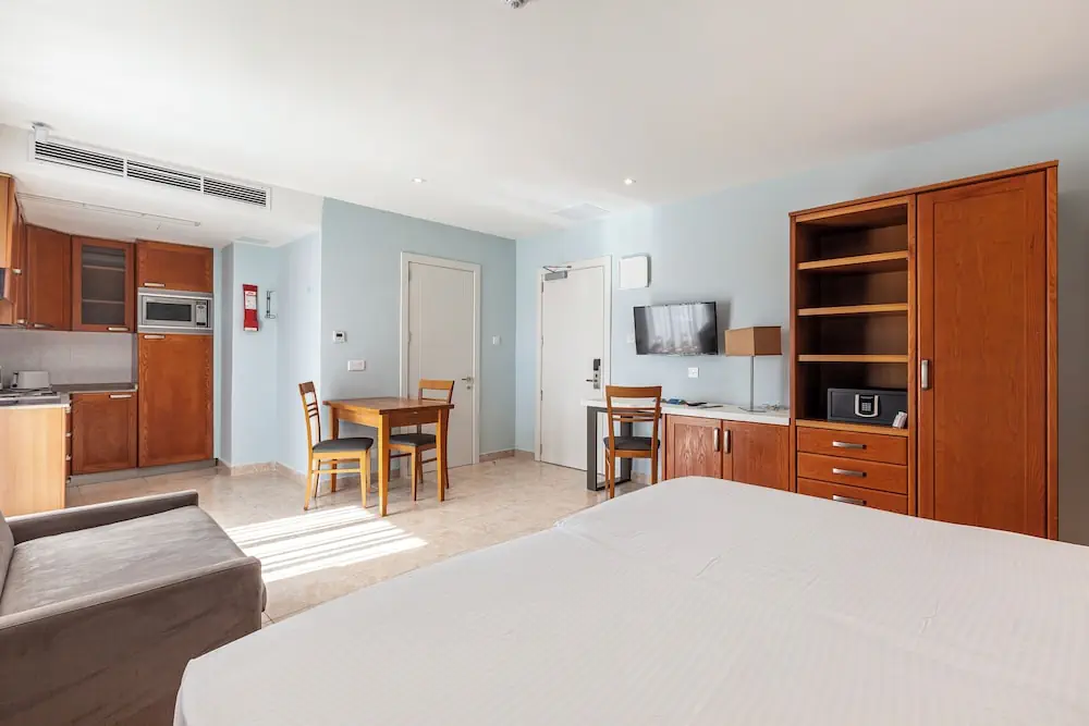 HOTEL: Pergola Hotel and Spa