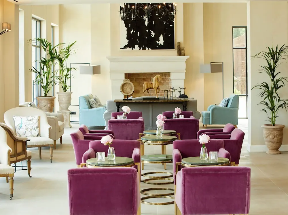 HOTEL: Nido, Mar-Bella Collection