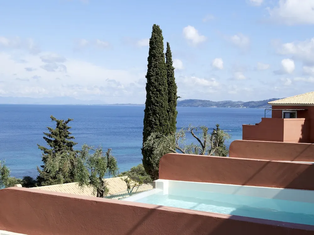 HOTEL: Nido, Mar-Bella Collection
