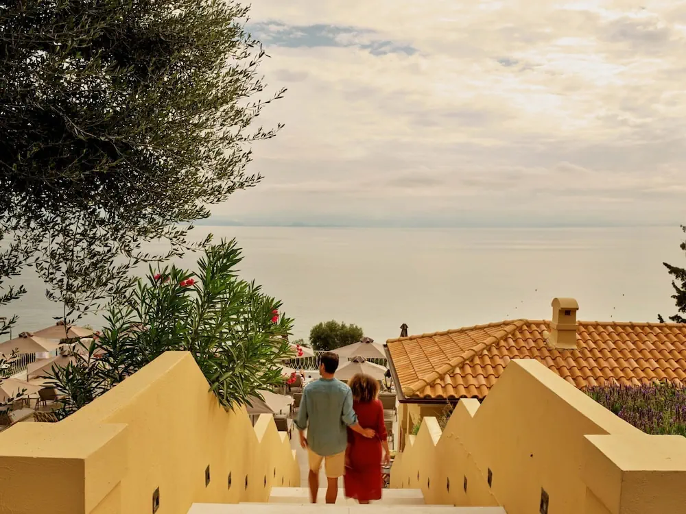 HOTEL: Nido, Mar-Bella Collection