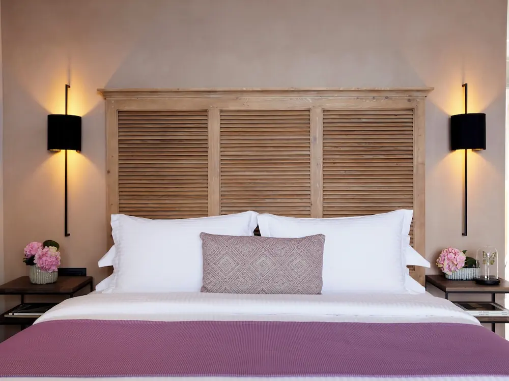 HOTEL: Nido, Mar-Bella Collection