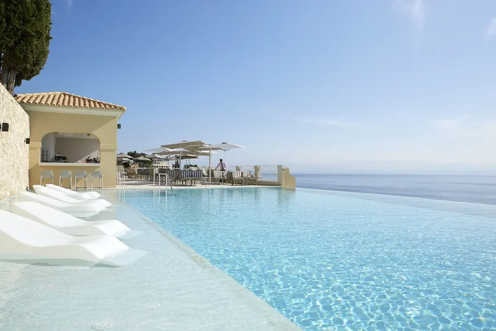 HOTEL: Nido, Mar-Bella Collection