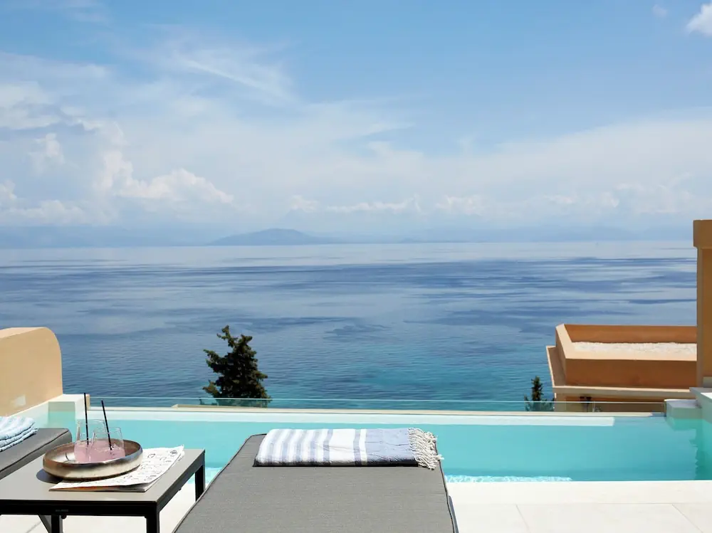 HOTEL: Nido, Mar-Bella Collection