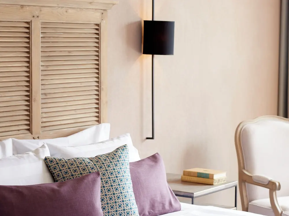 HOTEL: Nido, Mar-Bella Collection