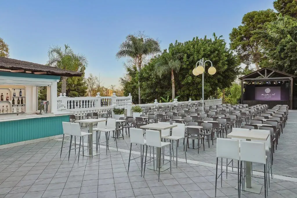HOTEL: AluaSun Costa Park