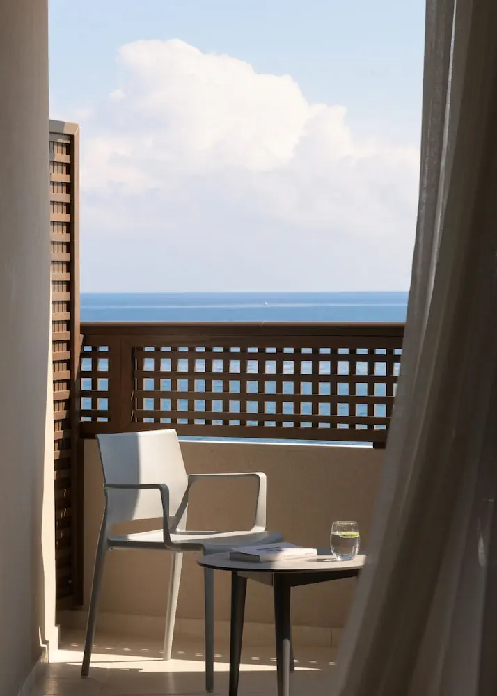 HOTEL: Hotel Ideon