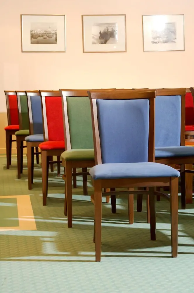 HOTEL: Hotel Ideon