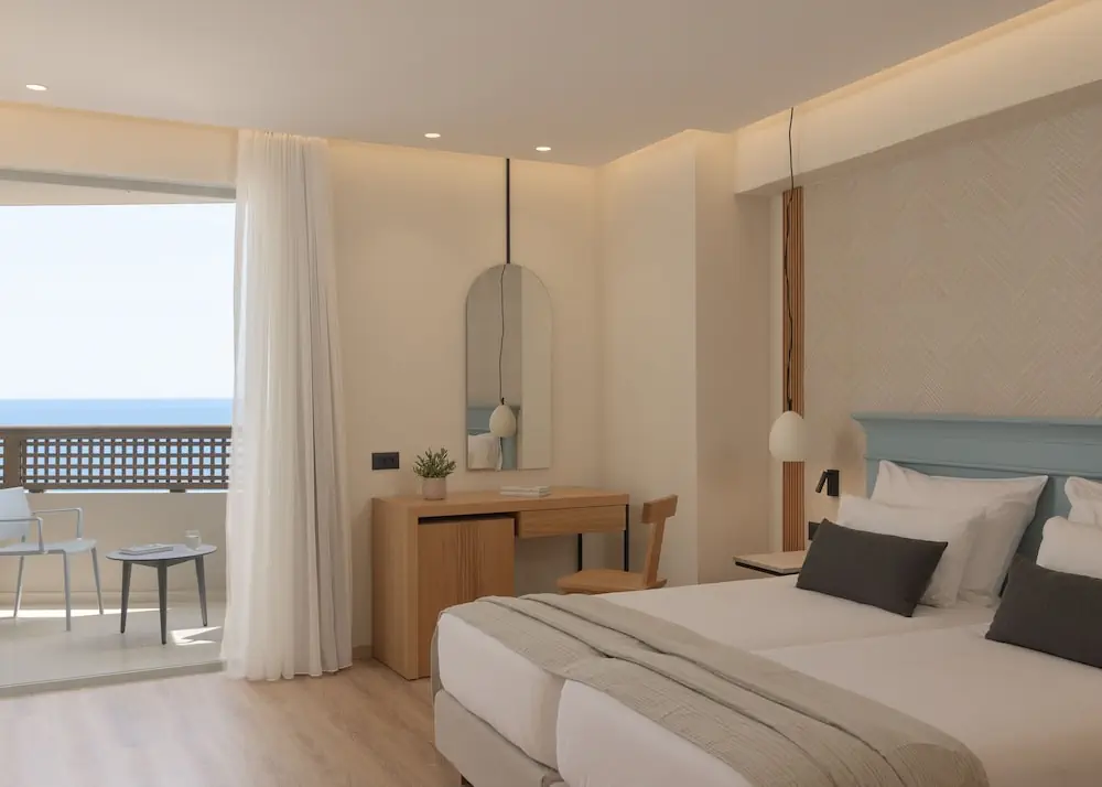 HOTEL: Hotel Ideon