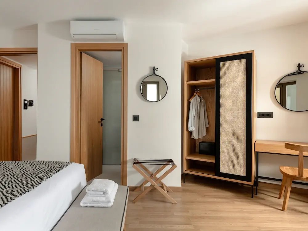 HOTEL: Hotel Ideon