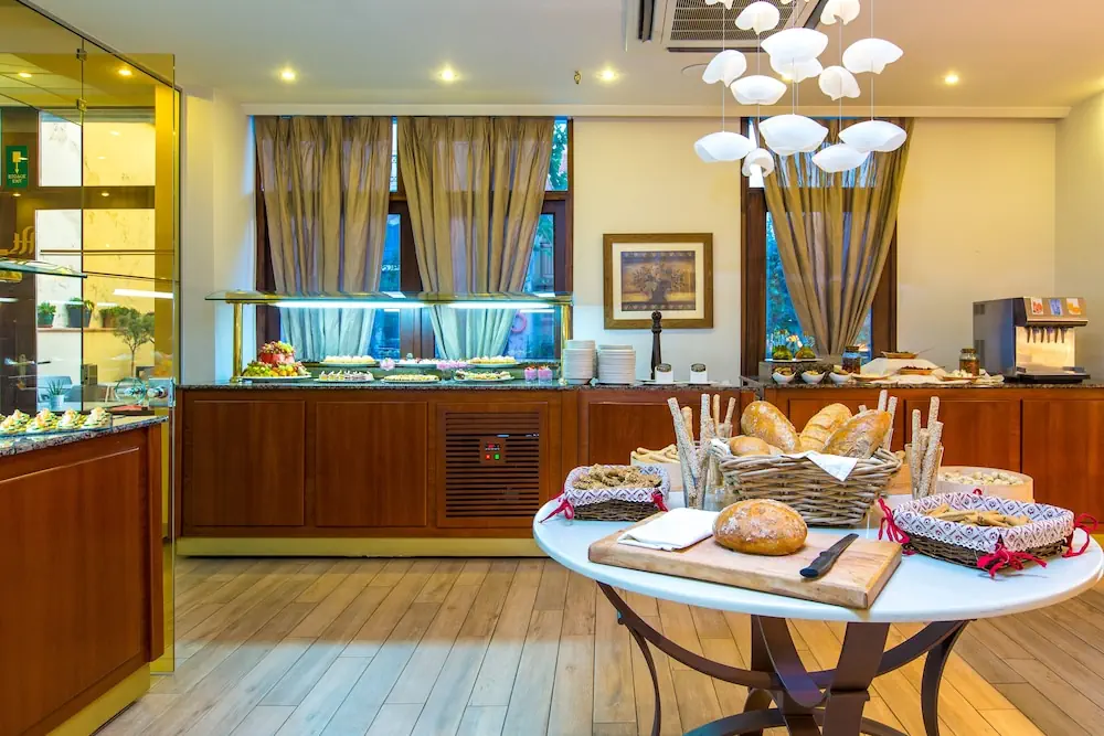 HOTEL: Hotel Ideon