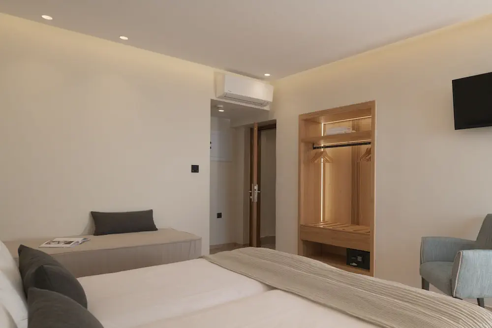 HOTEL: Hotel Ideon