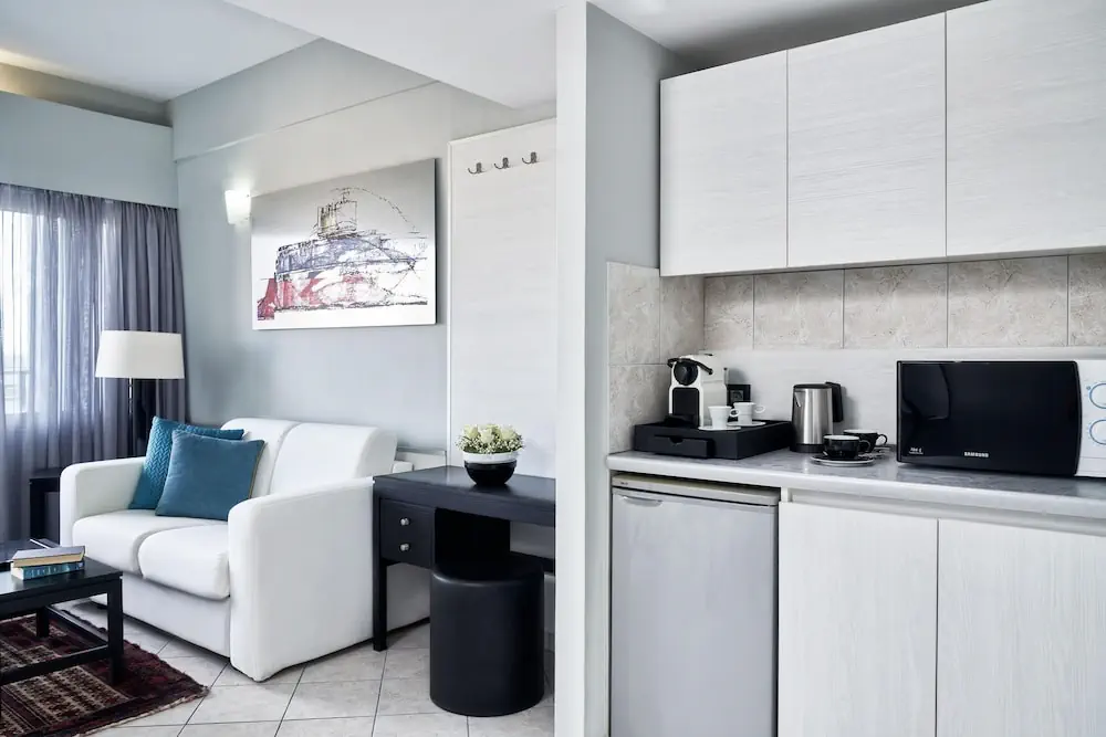 HOTEL: Aquamare City+Beach