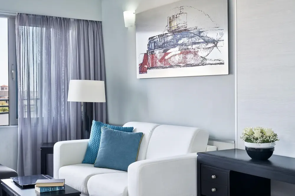 HOTEL: Aquamare City+Beach