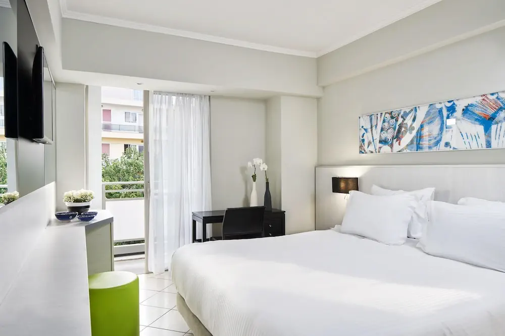 HOTEL: Aquamare City+Beach