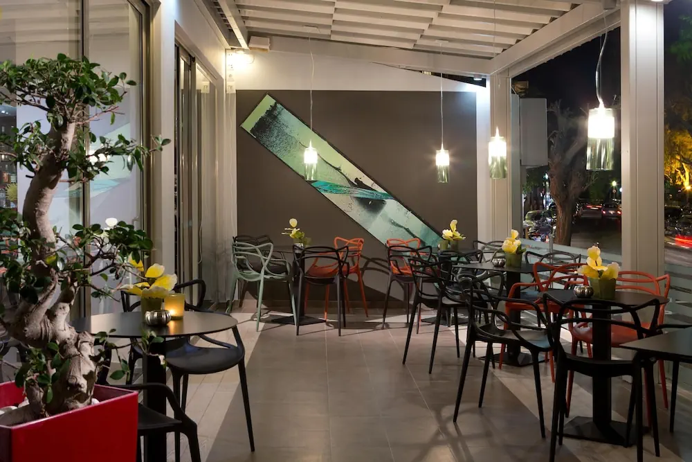 HOTEL: Aquamare City+Beach