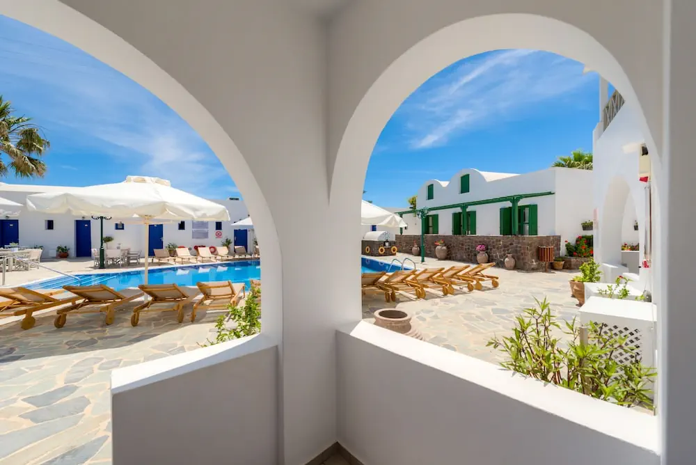 HOTEL: Hotel Mathios Village
