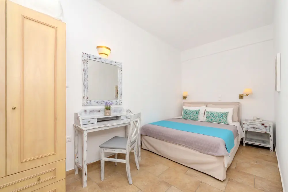 HOTEL: Hotel Mathios Village
