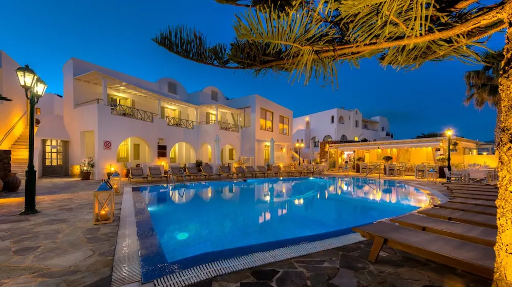 HOTEL: Hotel Mathios Village