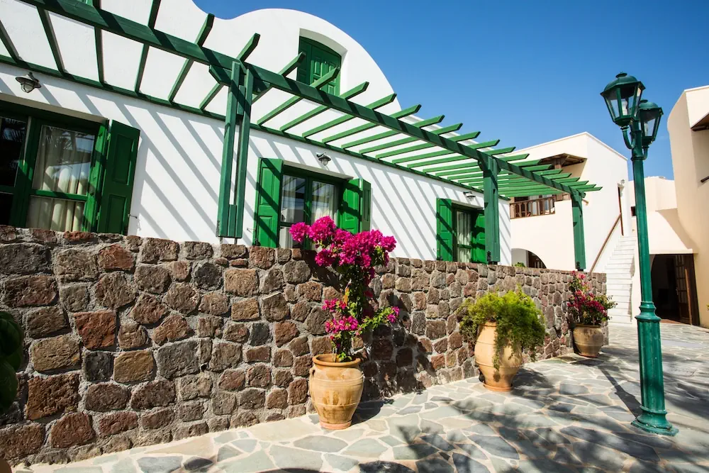 HOTEL: Hotel Mathios Village