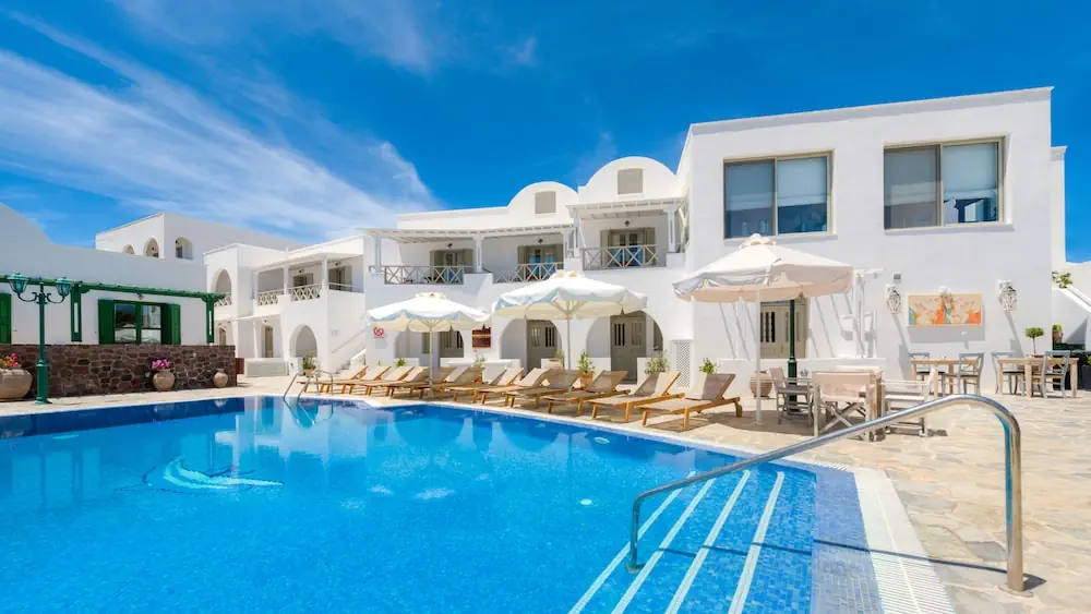HOTEL: Hotel Mathios Village