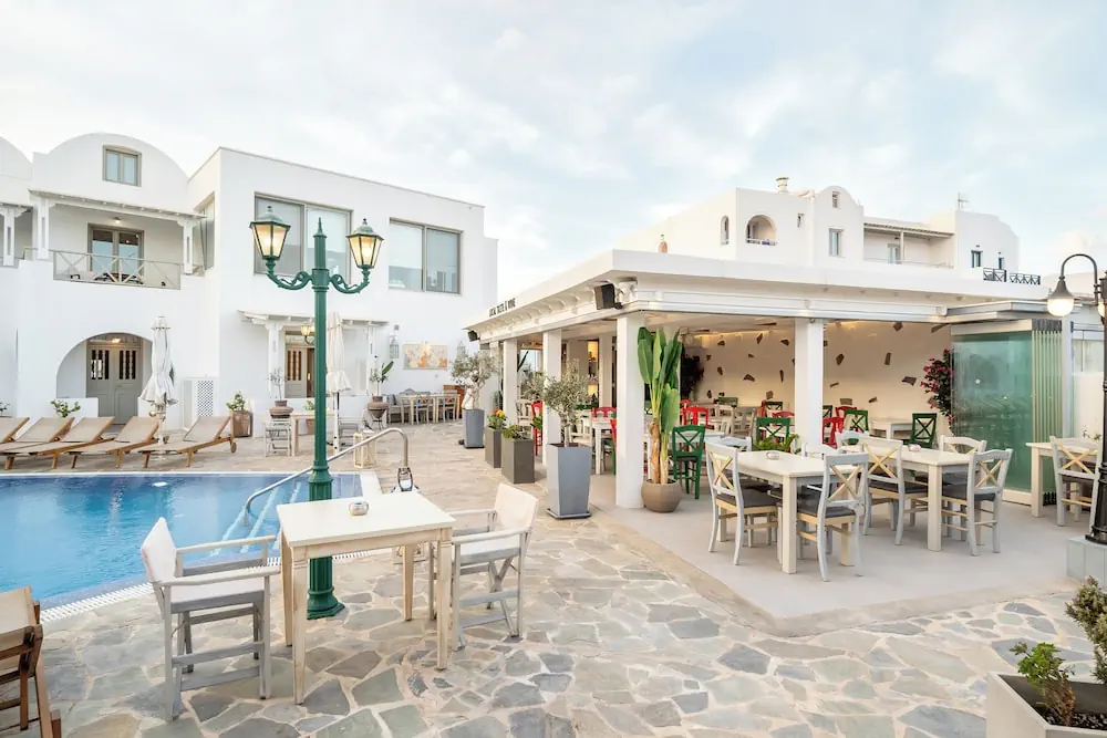 HOTEL: Hotel Mathios Village