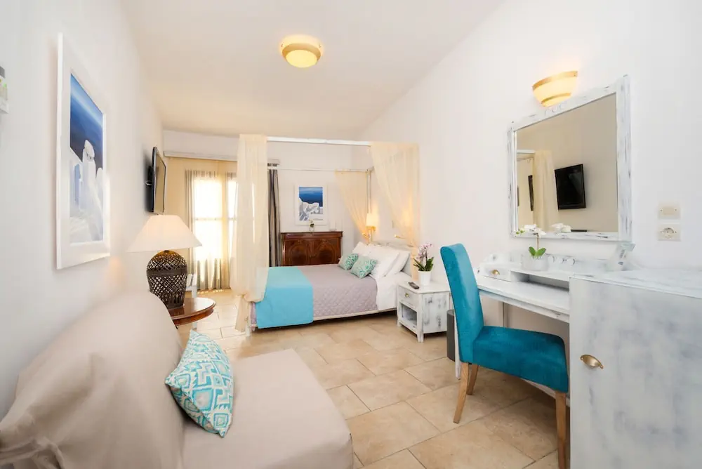 HOTEL: Hotel Mathios Village