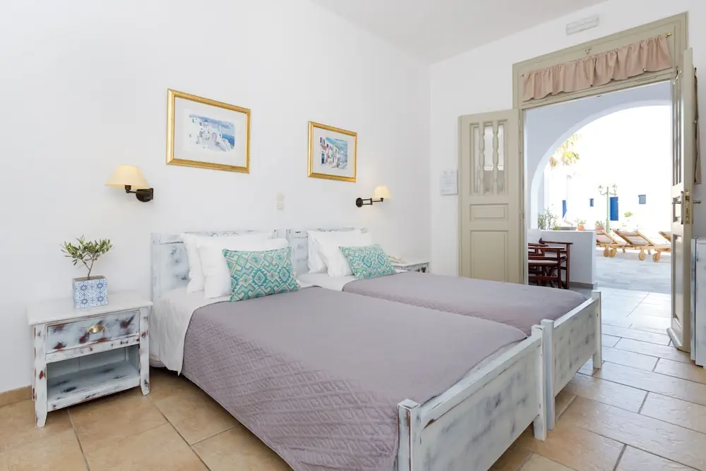 HOTEL: Hotel Mathios Village