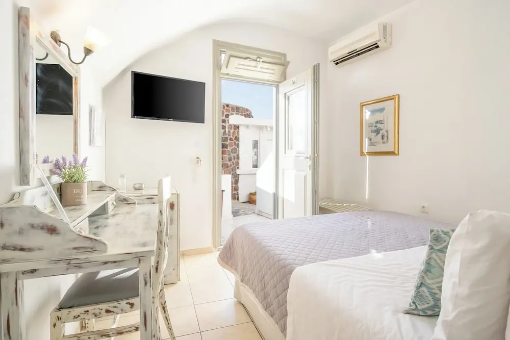 HOTEL: Hotel Mathios Village