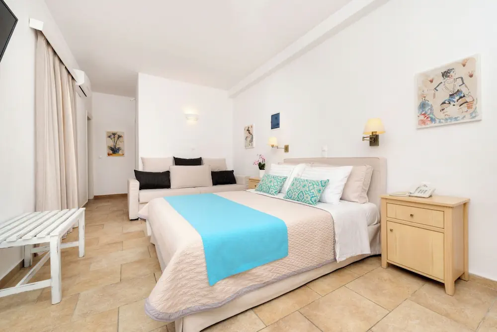 HOTEL: Hotel Mathios Village