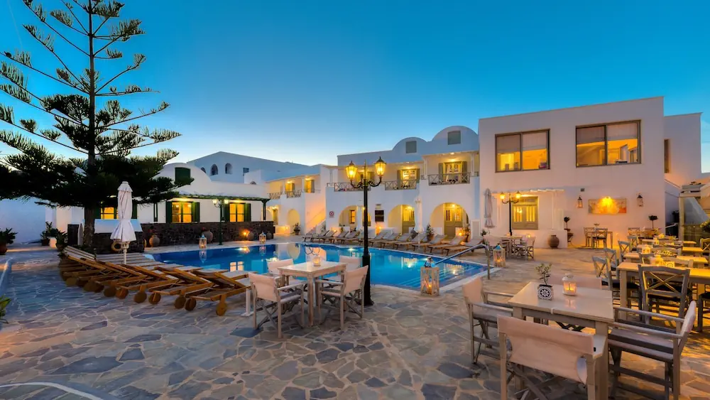 HOTEL: Hotel Mathios Village