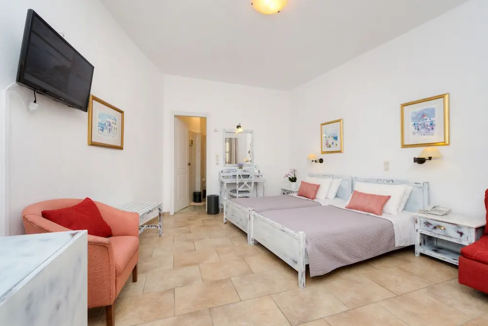 HOTEL: Hotel Mathios Village