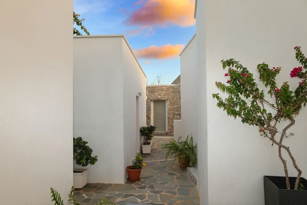 HOTEL: Hotel Mathios Village